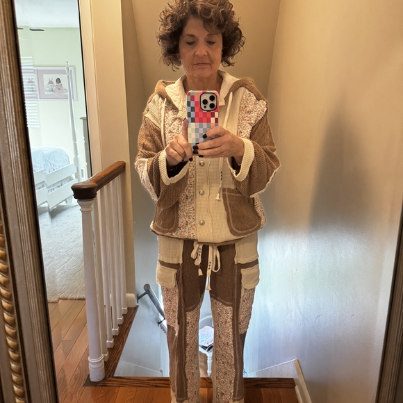 NEW (TAGLESS) Floral Patchwork Jacket with Brown Accents - Picture 6 of 6